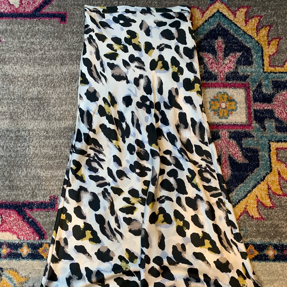 Midi skirt